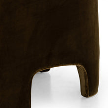 Load image into Gallery viewer, Dakota Chair