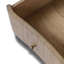 Load image into Gallery viewer, Kloss Chest