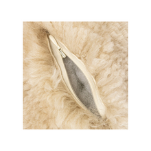 Load image into Gallery viewer, Dutch Pillow