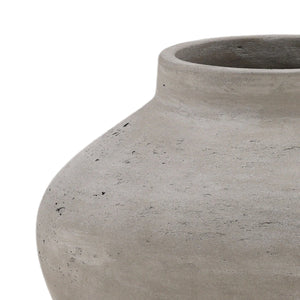 outdoor vase
cement vase
natural grey vase
modern garden décor
minimalist outdoor vessel
patio planter
cement garden vase
decorative outdoor vase
durable outdoor décor
grey cement planter
contemporary garden accent
sculptural outdoor vase
timeless patio décor
modern outdoor styling
weather-resistant vase